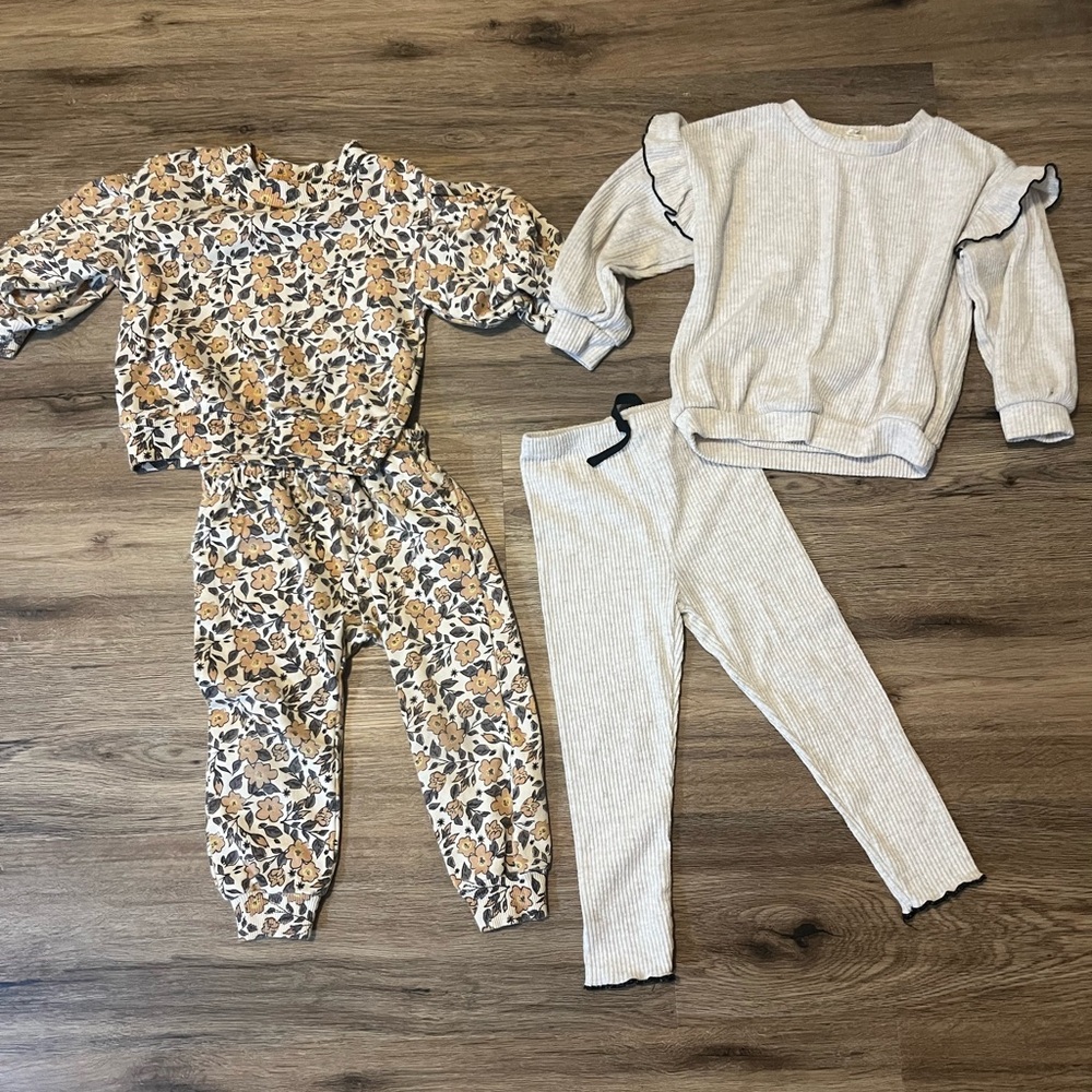 Jessica Simpson Sets